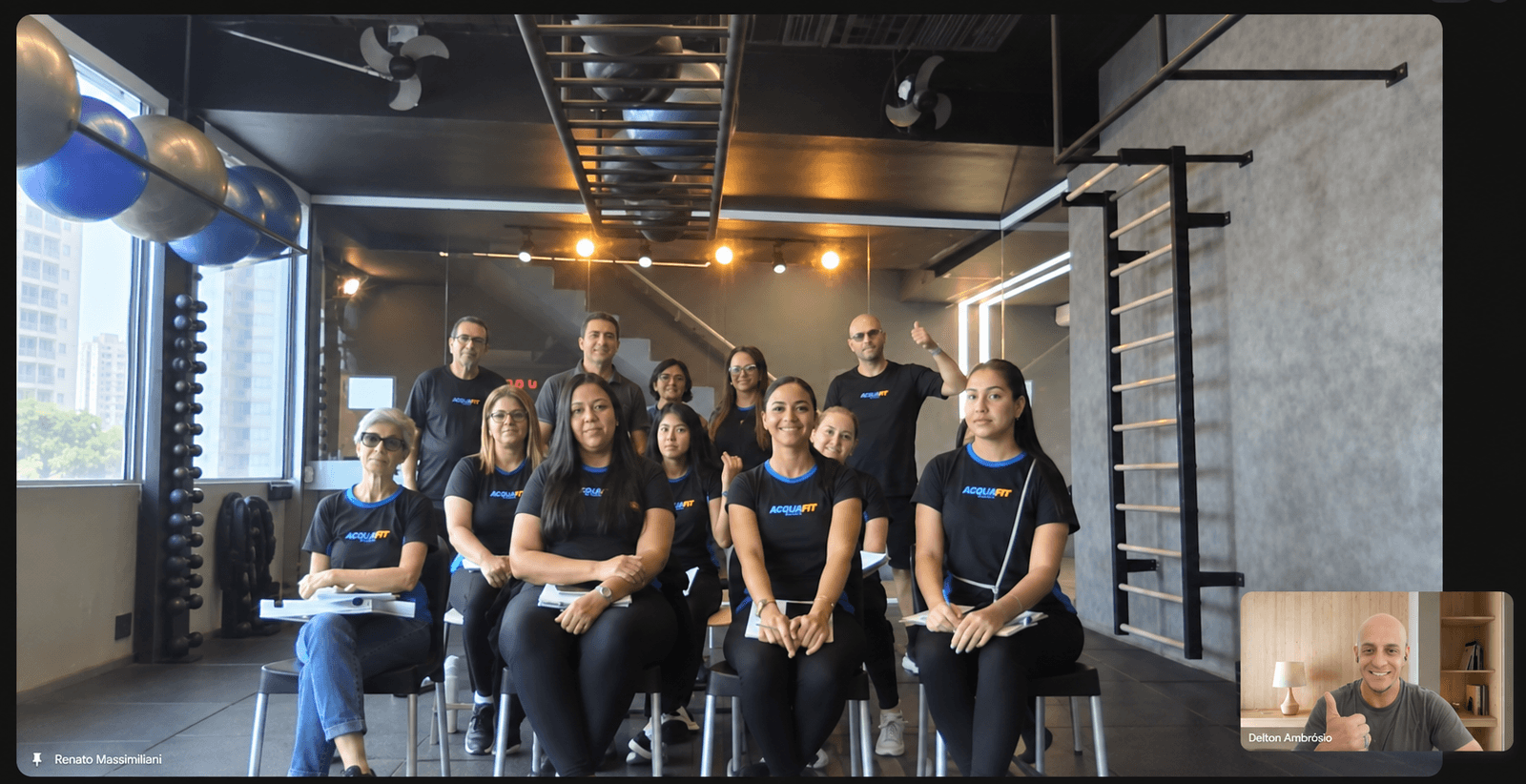 Treinamento de vendas online conduzido por Delton Ambrósio
