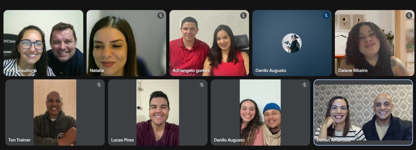 Encontro online de treinamento de vendas com Delton Ambrósio e participantes